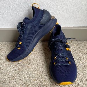 ✨ NEW ✨ Under Armour Navy Sneakers